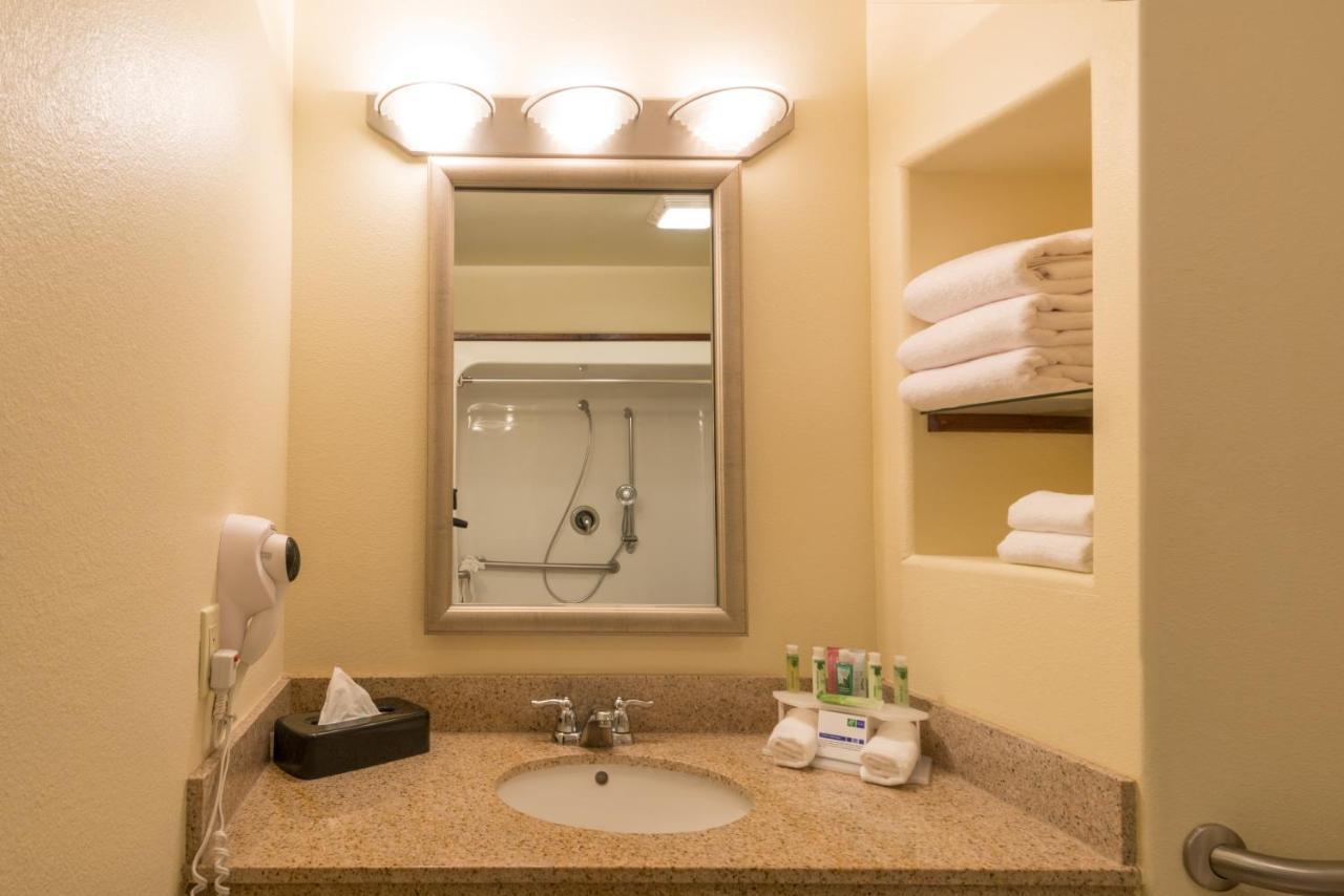 Holiday Inn Express & Suites Alamosa By Ihg Luaran gambar